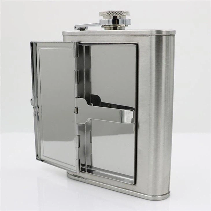 7oz hip flask with cigarette (7) 7oz hip flask with cigarette (7)